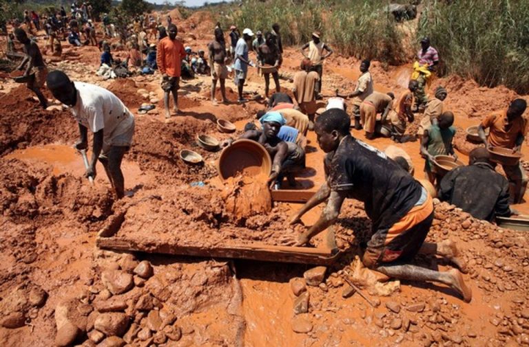 Fatal incident at Mzi Khumalo’s troubled Zim gold mine