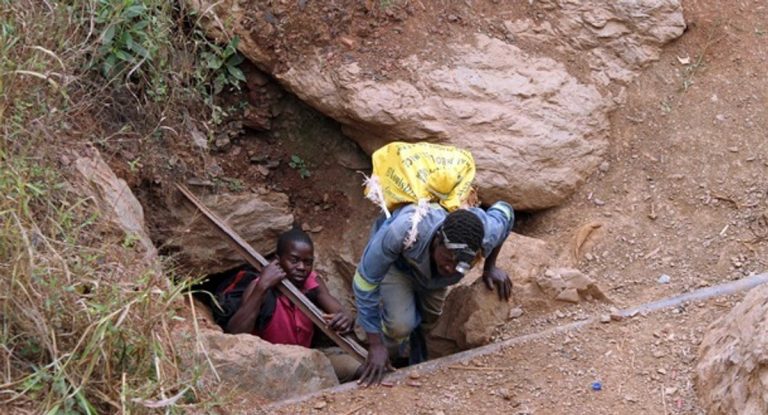 9 gold panners die in Mazowe Mine blast
