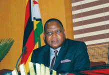 Govt must end economic crisis