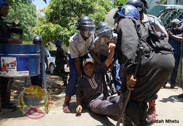 Police to deploy more officers for Xmas