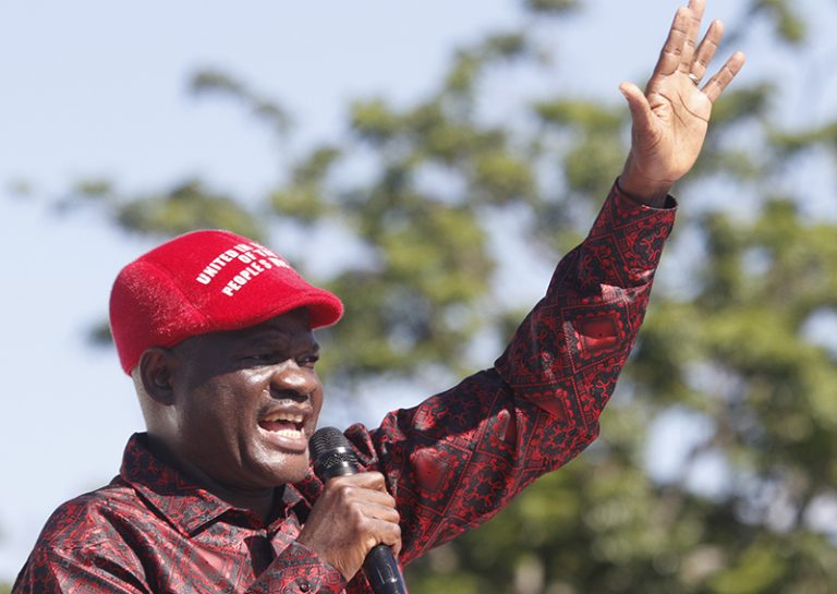 Komichi sings Mnangagwa praises