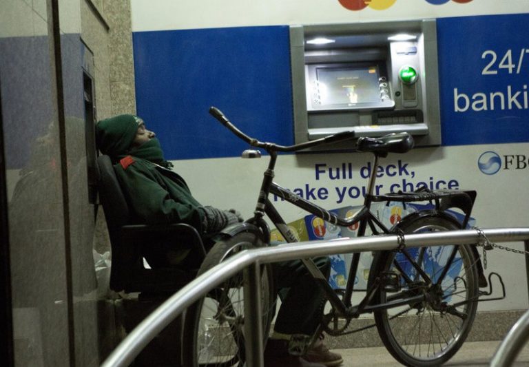 Zimbabwe’s Security Guards Have Lonely Jobs But Get Paid