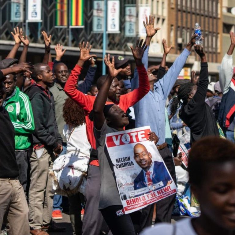 Anti-Government Activists Engage in Night Protests