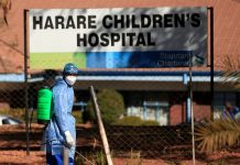 Zimbabwe doctors issue strike notice, demand pay in U.S. dollars