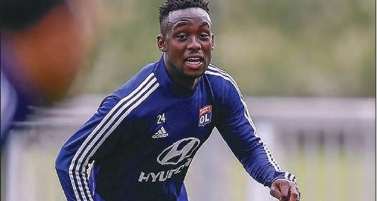 Kadewere returns from holiday in Sweden