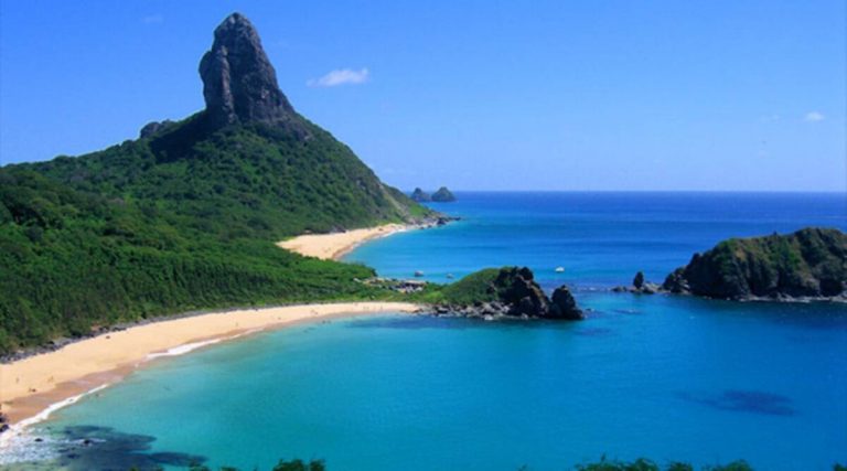 Brazilian islands to reopen for tourists who already had COVID-19