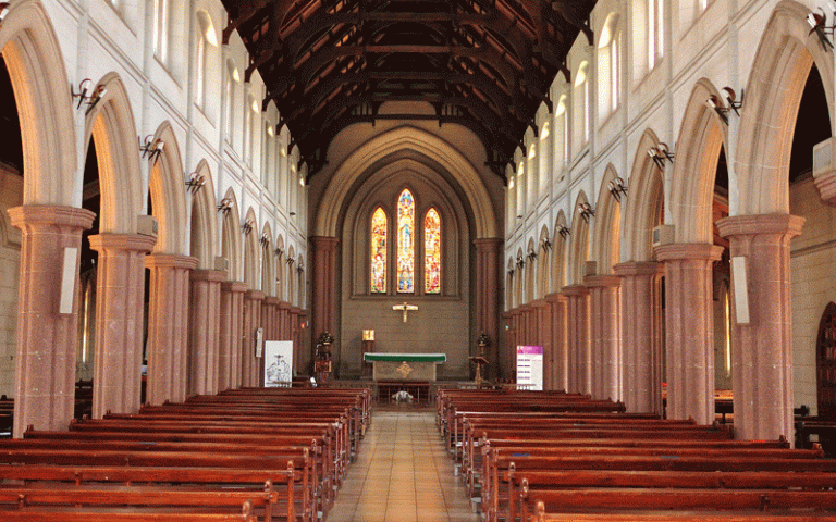 Zimbabwe’s bishops encourage return to Mass in new guidelines