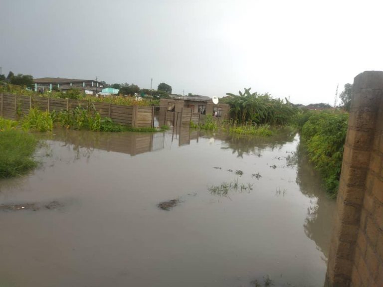 Torrential Rains Leave Chitungwiza Suburbs Under Water