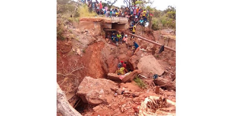 CPU Rescues 1, Retrieves 3 Bodies At Chegutu Mine