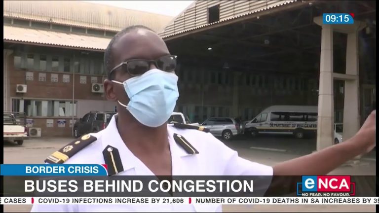 Buses behind congestion at Beitbridge border post, says Zimbabwe’s head of immigration