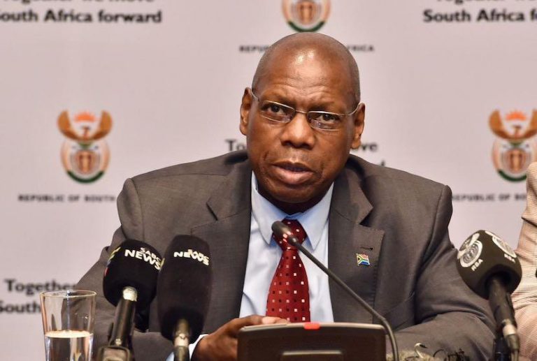 South Africa Planning To Vaccinate 200k People Against COVID-19 Per Day