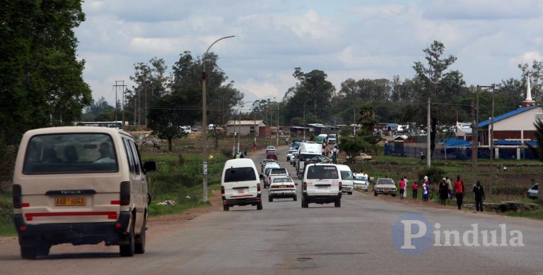 Passenger Thrown Out During Police Kombi Chase