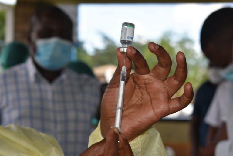 Zimbabwe’s Private Sector Launches Own Vaccination Programme