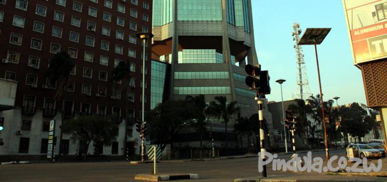 RBZ Responds To Balcony Love Affair Pictures
