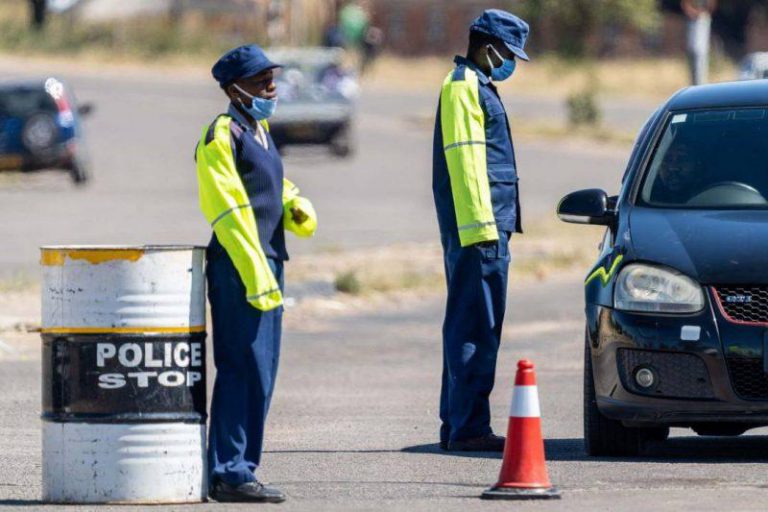 Bulawayo Commuters Stranded As Police Block Vehicles Into CBD