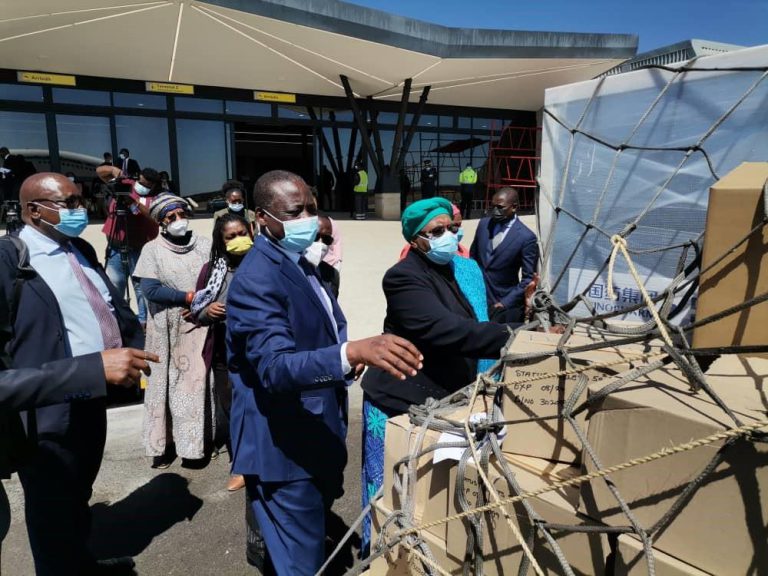 Zimbabwe Delivers 20 000 COVID-19 Vaccine Doses To Namibia