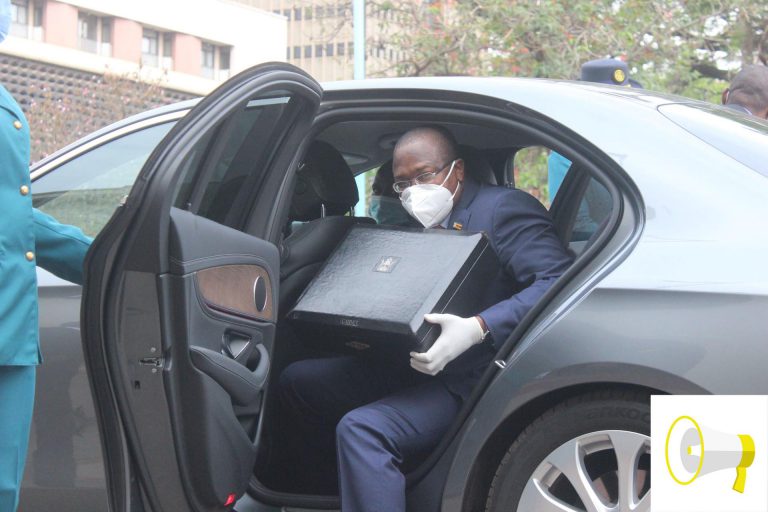 Thieves Break Into Mthuli Ncube’s Car, Steal Cash, Documents