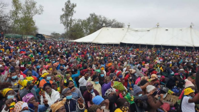 Mnangagwa Gathers Tens Of Thousands In Violation Of Own Covid Rules