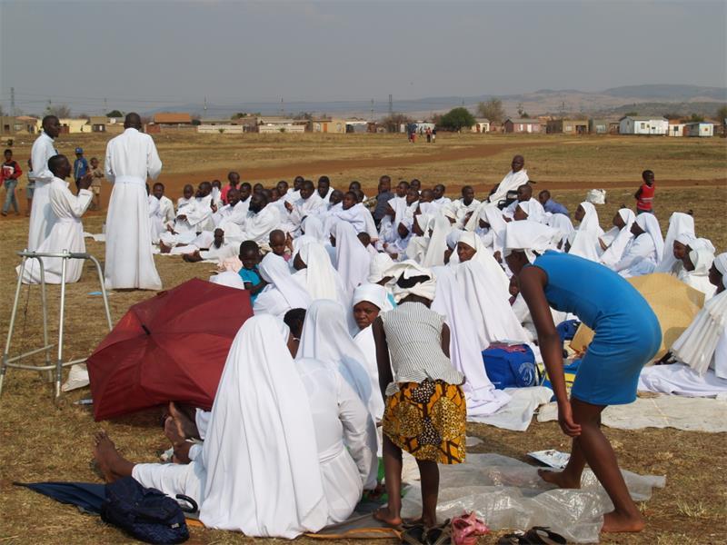 ‘We Are Protected By Prayers’: Sects Hampering Vaccine Roll Out ‘We Are Protected By Prayers’: Sects Hampering Vaccine Roll Out