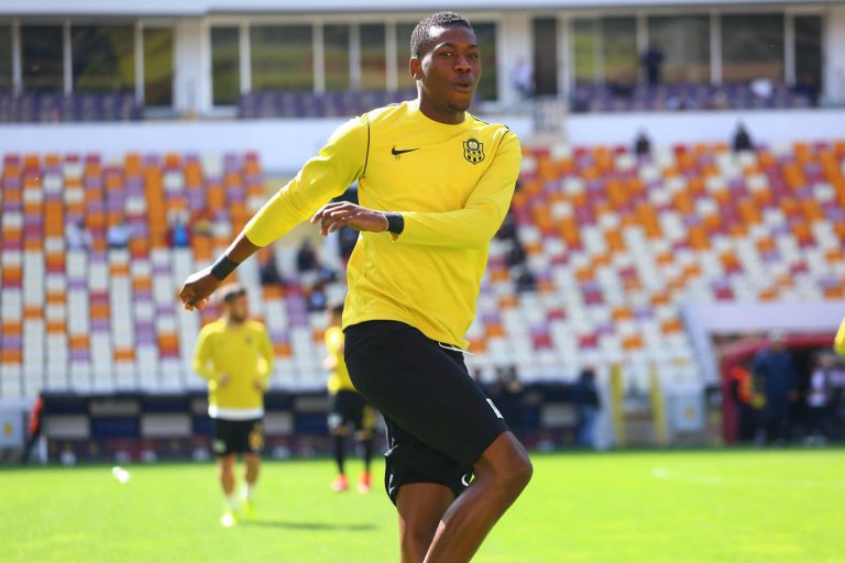 Warriors Star Hadebe Honoured At Houston Dynamo