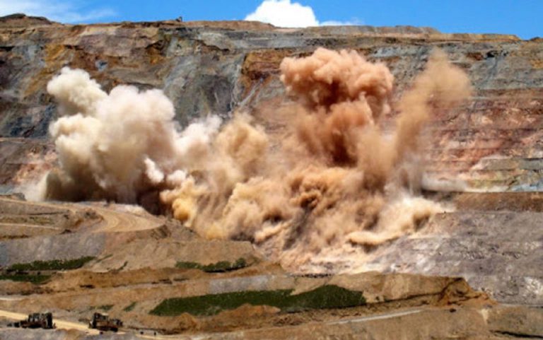 Lawyers Give Chinese Miner Ultimatum To Tackle Pollution