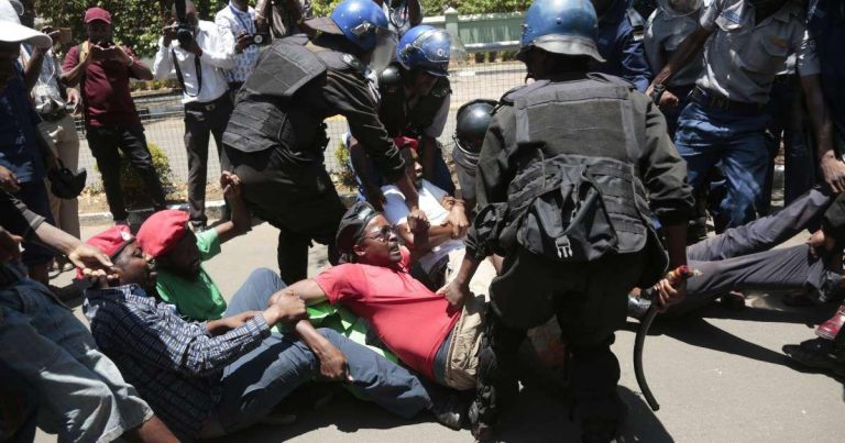 ‘Zimbabwean Teachers Undergoing Red Cross Training’