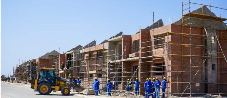 President Mnangagwa Tours Beitbridge Housing Project