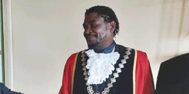 Gweru Mayor Shocks Zimbabweans With “Refugee Collection” Speech