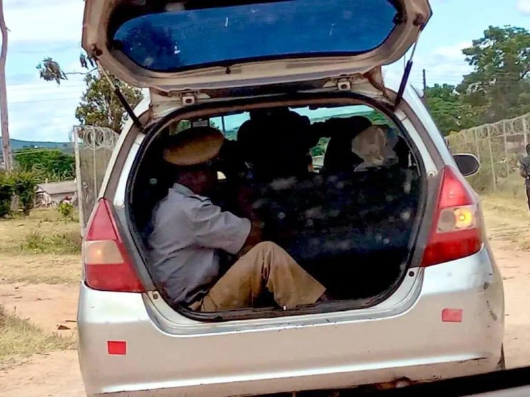 Criminals Offer Cops Transport To Police Stations