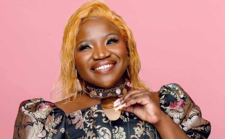 Music Fans Throw Missiles At Makhadzi Show In Mutare