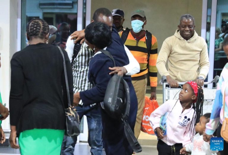 Feature: Tearful reunions at Zimbabwe’s airport as evacuees from Sudan arrive home