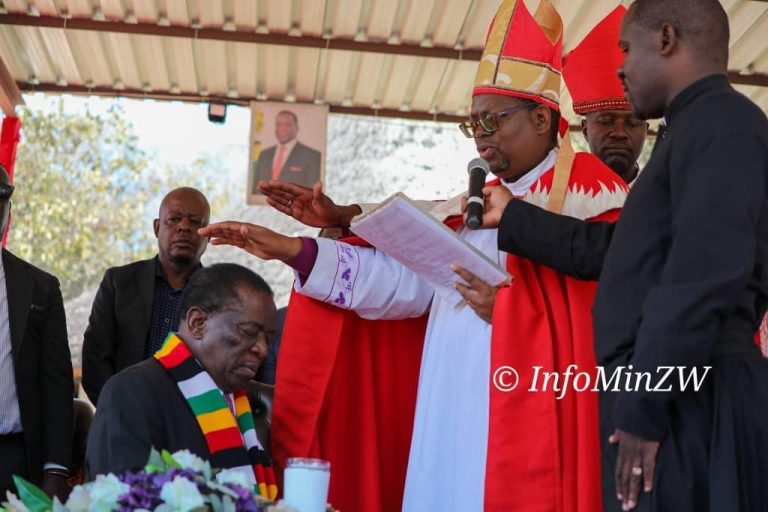 Mnangagwa takes campaign trail to Anglican Church; dangles funds, amenities to congregants