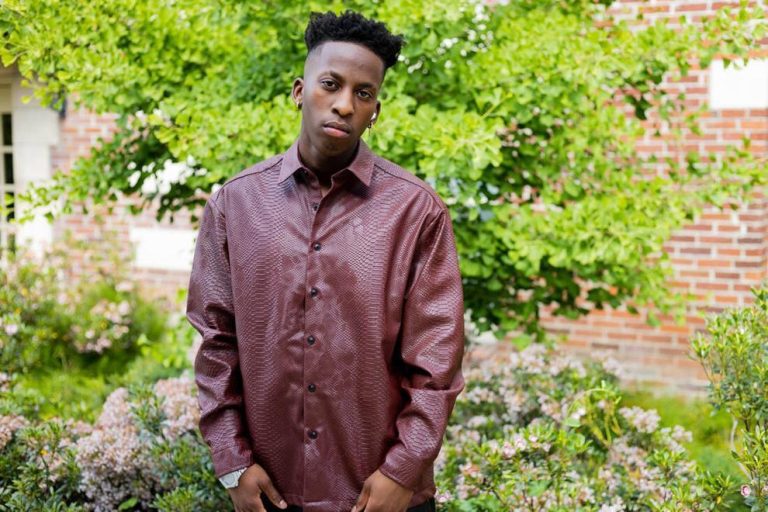 Get to know USA-based Zimbabwean Afro-pop star MUNYAA
