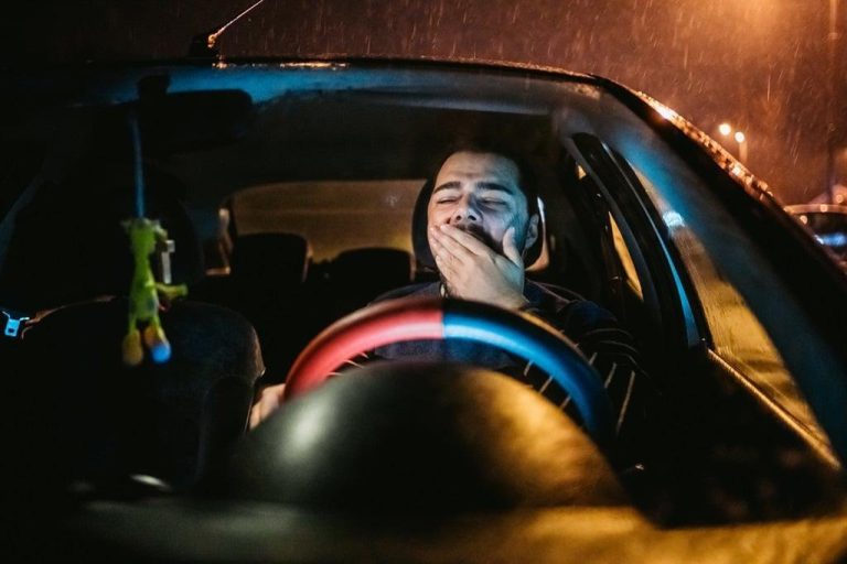 Driving on less than 5 hours of sleep is just as dangerous as drunk-driving - study