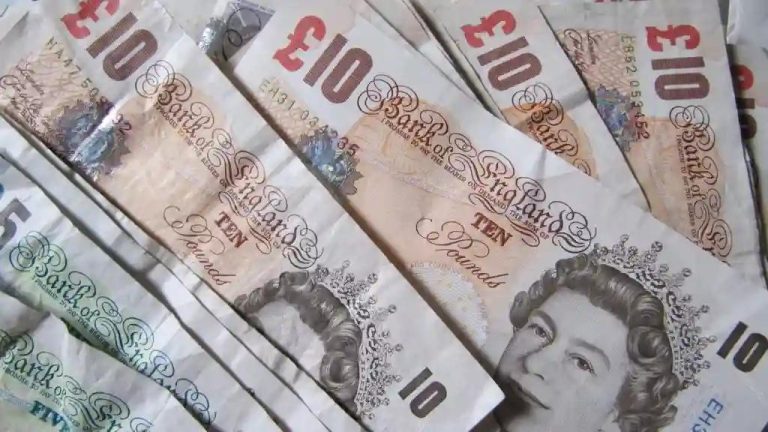 UK: Zimbabwean Healthcare Worker Fired For Being Pregnant Awarded £25 000 Compensation