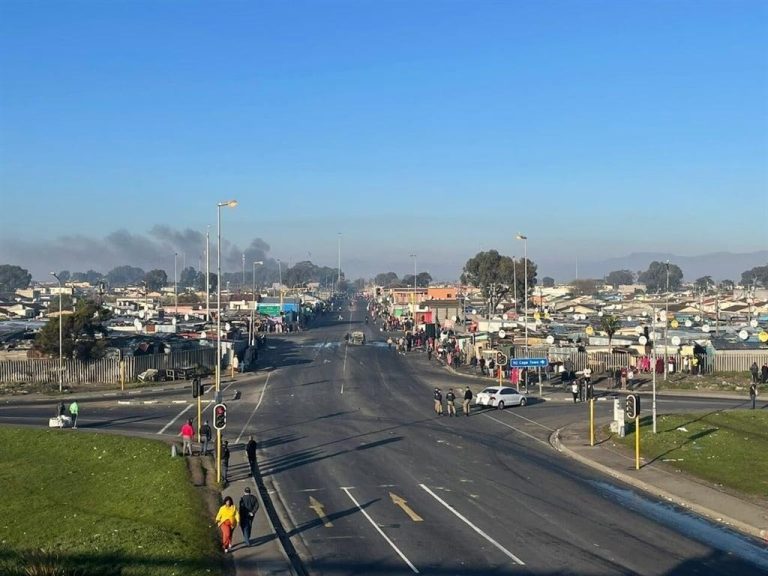 Taxi strike: 27 schools closed, at least 44 arrested in Cape Town