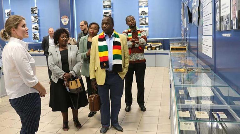 Belarusian heavy truck manufacturer BelAZ seeks closer cooperation with mining companies in Zimbabwe
