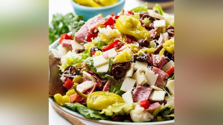 How to make muffuletta salad