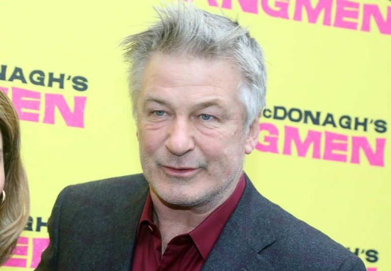 Grand jury to decide on new manslaughter charges against Alec Baldwin