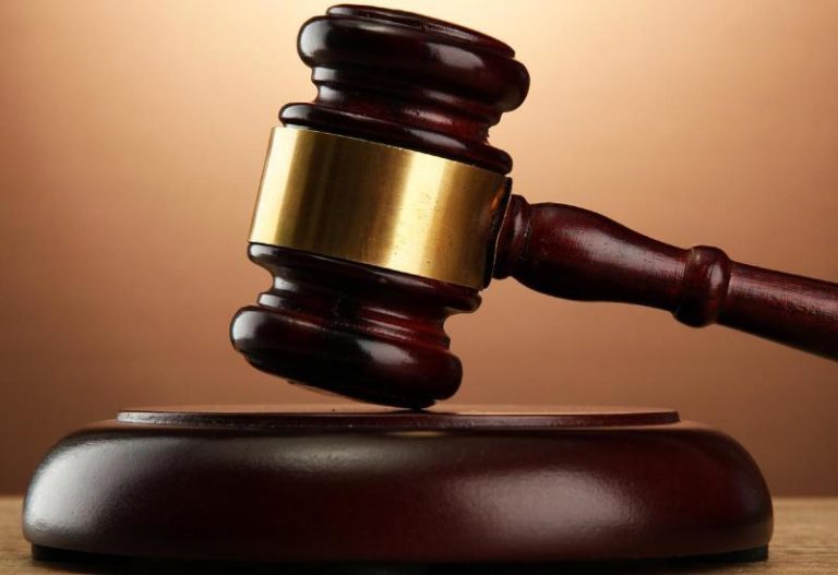 Lawyer appears in court for forging practicing papers