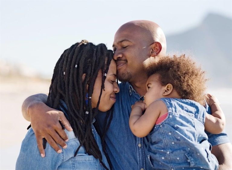 Secure attachment to both parents - not just mothers - boosts children’s healthy development