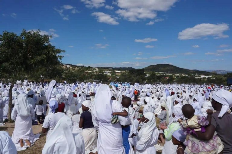 Girl (15) Commits Suicide After Failing Virginity Test