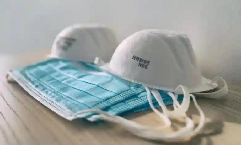 Government Recommends Mask-Wearing To Curb Flu Outbreak