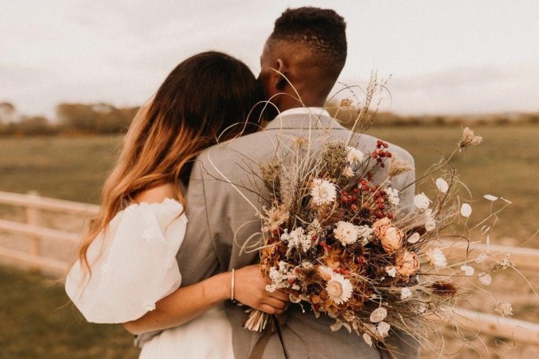 Tie the knot, not your wallet: How to have a dream wedding at Home Affairs without nightmare costs