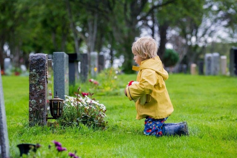 LIVE BY DESIGN | From moments of deep sorrow to confusion, here's how to support a grieving child