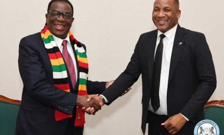 Botswana President rubbishes “baseless claims” he was given 10 Ankole cattle by Mnangagwa; opposition calls it a “dirty gift”