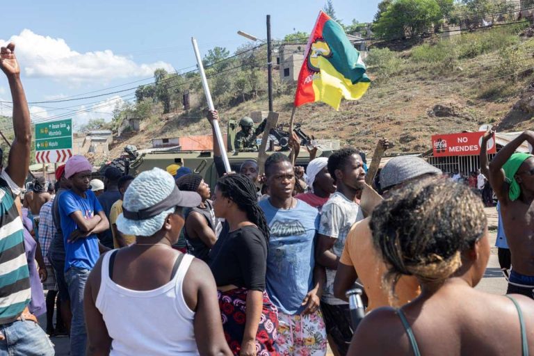 Maimane Calls For Action On Mozambican Electoral Dispute