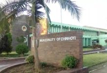 Vendors Turn Violent As They Resist Removal From Chinhoyi CBD Vendors Turn Violent As They Resist Removal From Chinhoyi CBD