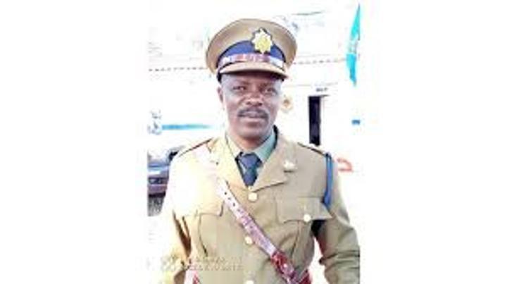 Infant falls from mom’s back, dies as parents fight Infant falls from mom’s back, dies as parents fight