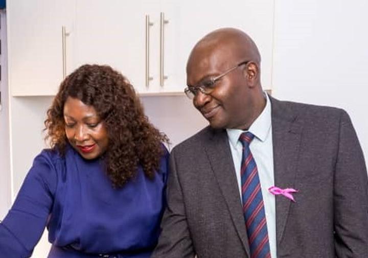 Old Mutual Zimbabwe Donates Call Rooms to Hospital Old Mutual Zimbabwe Donates Call Rooms to Hospital